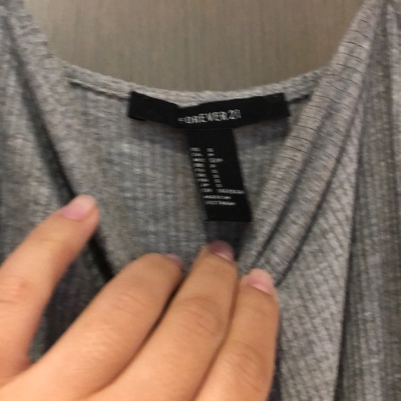 Summer dresses - Picture 6 of 7